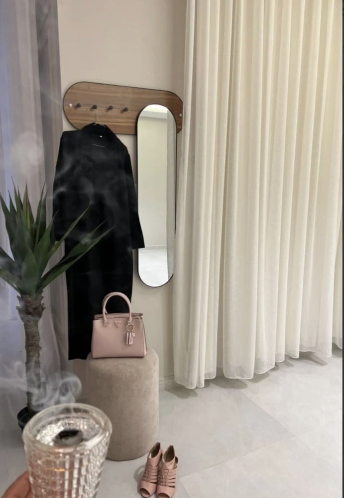 علاقة + مرايه