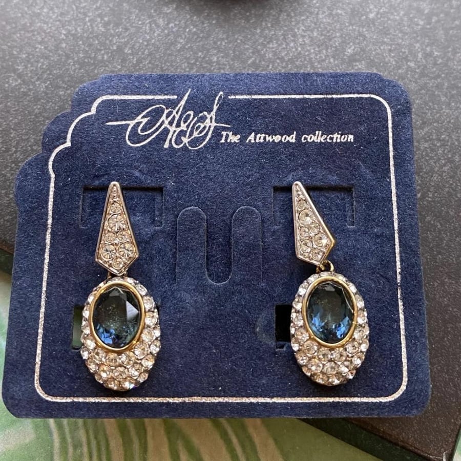 أقراط – The Atwood Collection