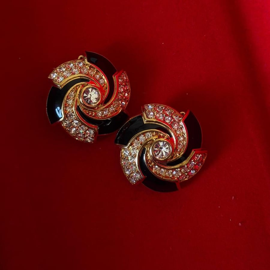 أقراط SAVVY by Swarovski Vintage Crystal Swirl