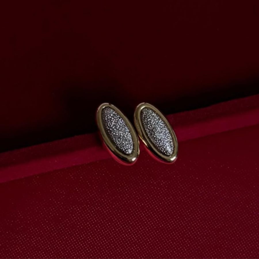 Vintage set of the brand Liz Claiborne from 1970.
