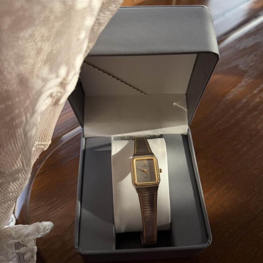 OMAX Vintage Watch — 1980s