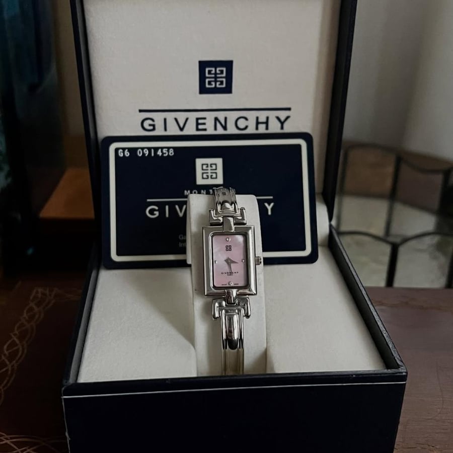 Vintage watch brand Givenchy