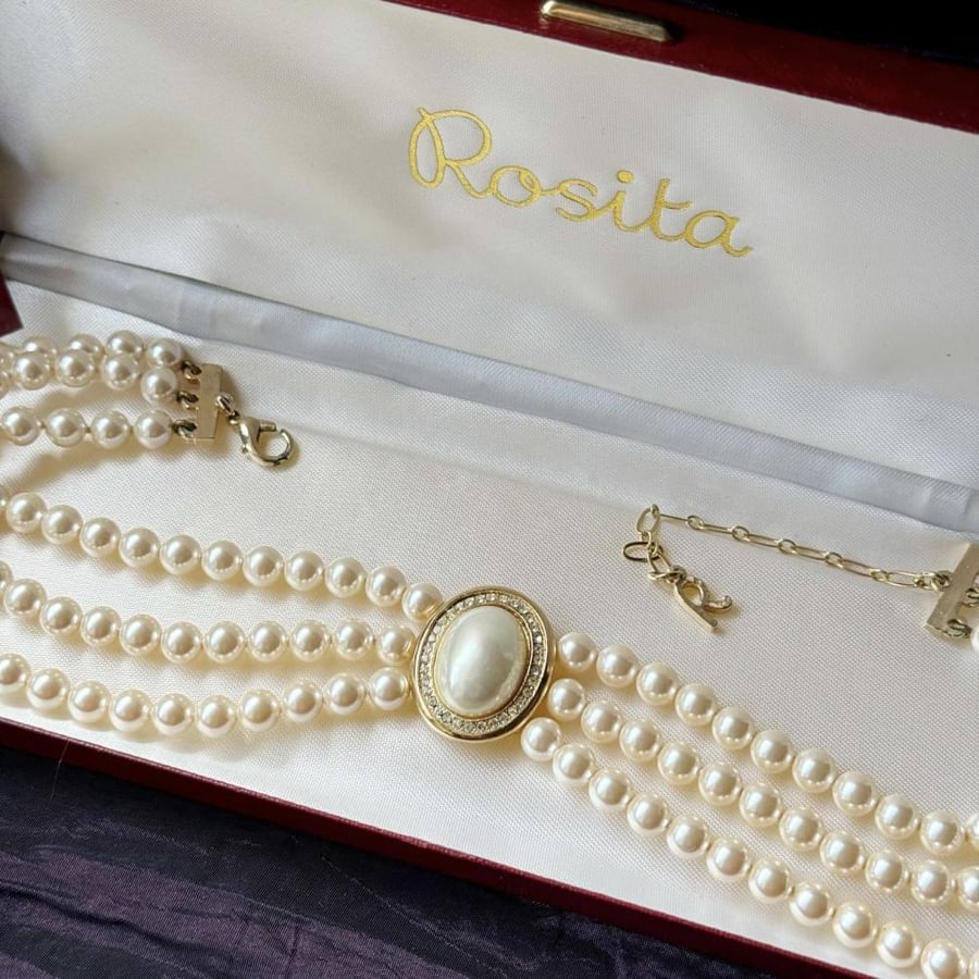 عقد Rosita Pearls of London Vintage – ثلاثي اللؤلؤ