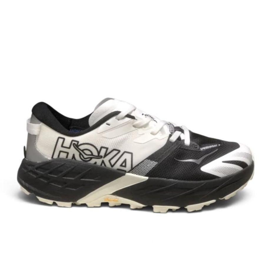 حذاء هوكا سبيدجوت 7 (Hoka Speedgoat 7 ) ابيض واسود للجنسين