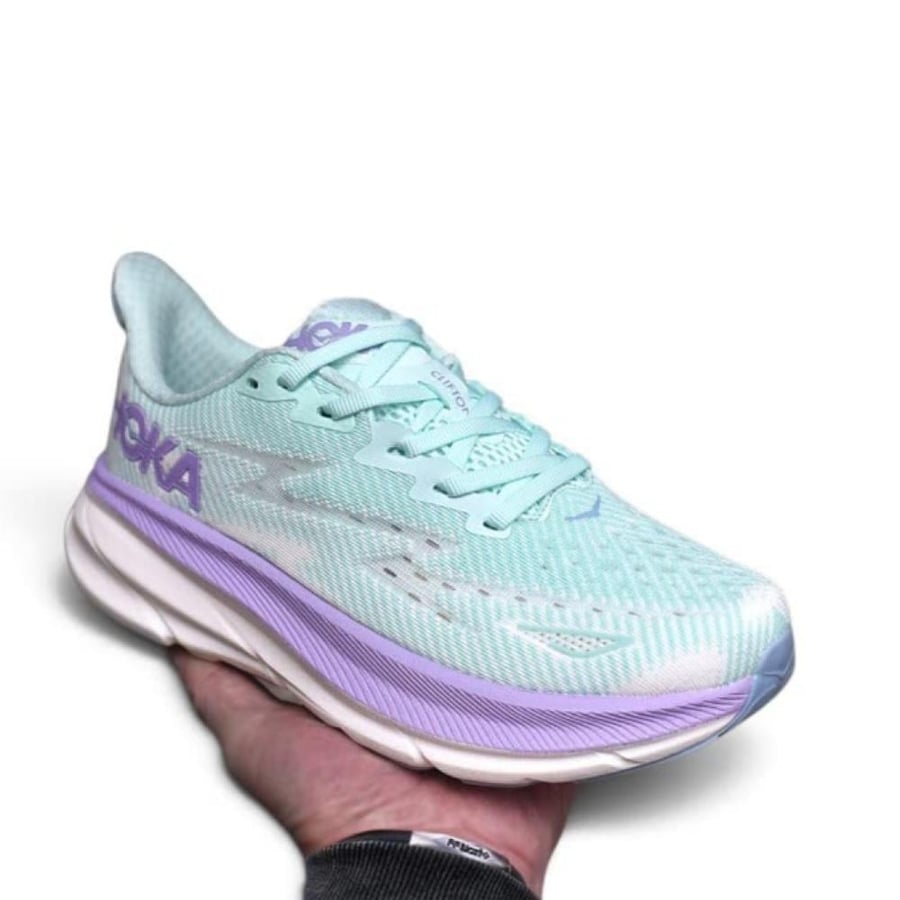حذاء هوكا ون ون كليفتون 9 (HOKA ONE ONE Clifton 9) ازرق فاتح مع بنفسجي نسائي