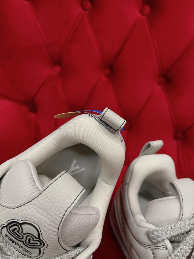 حذاء  Louis Vuitton