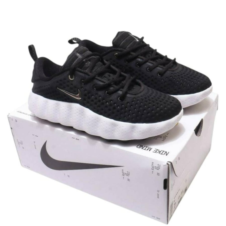 Nike Mind 002