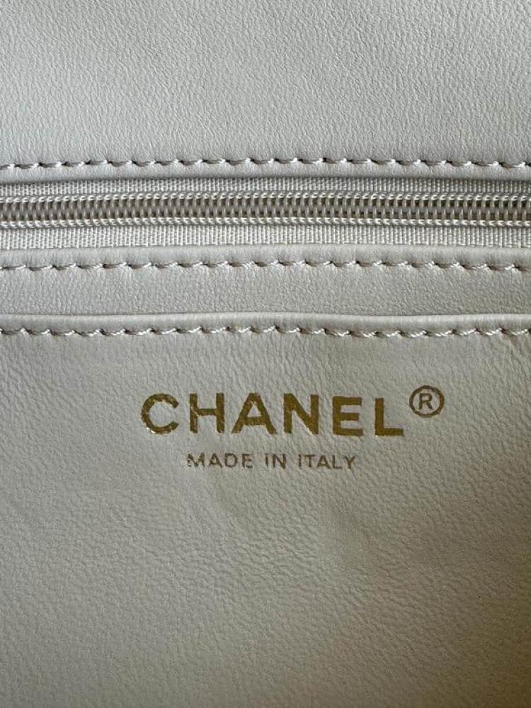 شنطة شانيل Chanel Mini Buckle