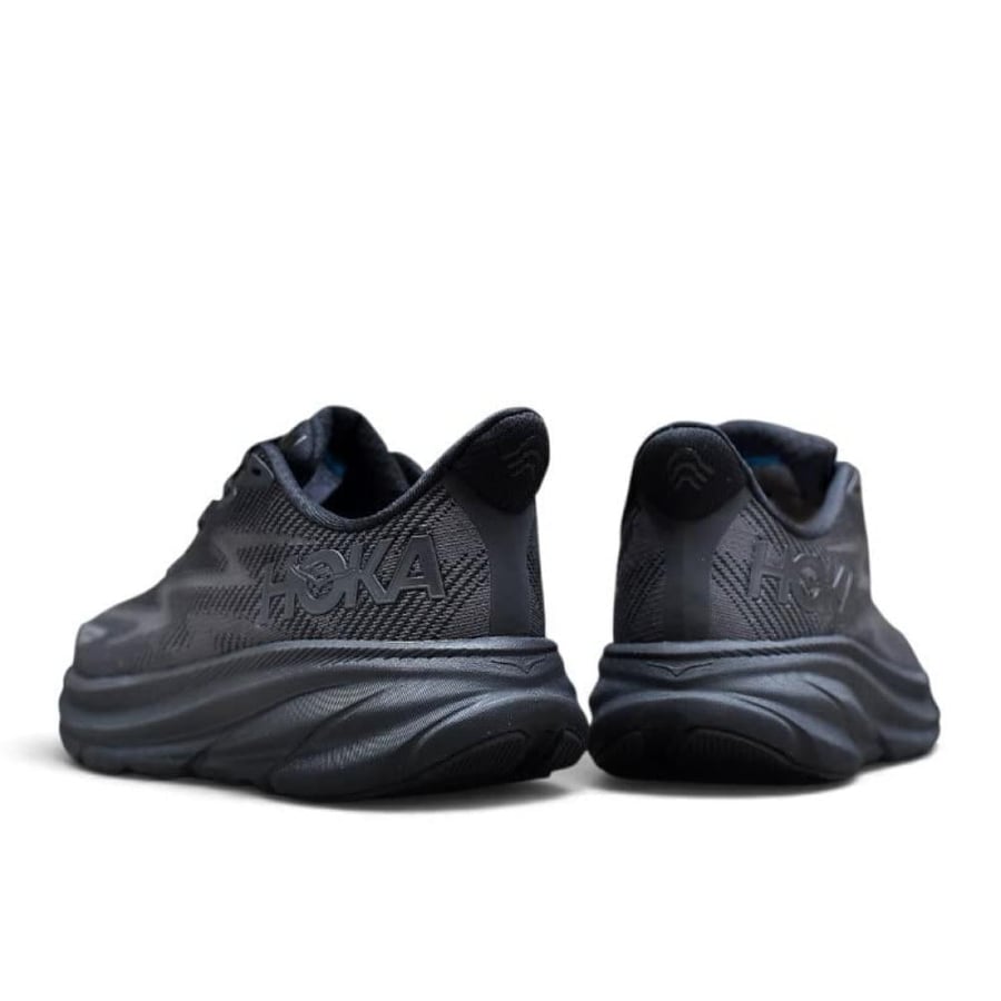حذاء هوكا ون ون كليفتون 9 (HOKA ONE ONE Clifton 9) اسود للجنسين