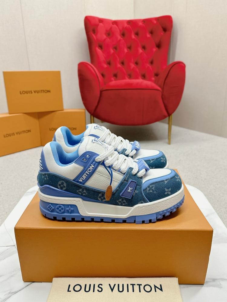 حذاء Louis Vuitton