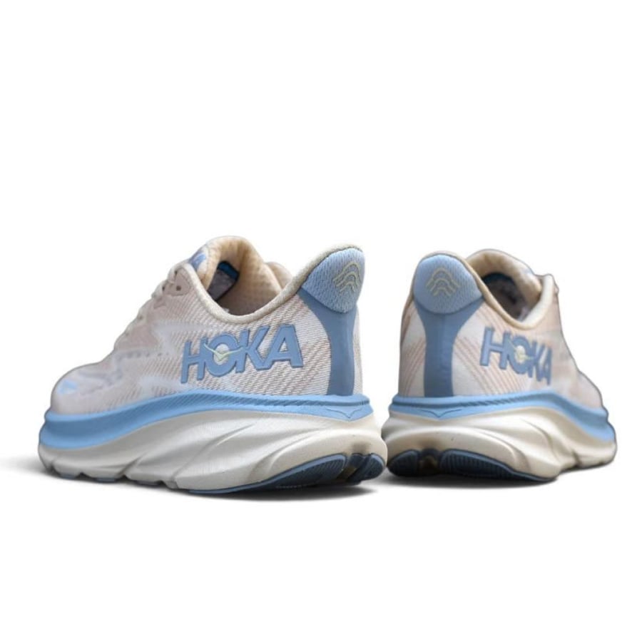حذاء هوكا ون ون كليفتون 9 (HOKA ONE ONE Clifton 9) بيج مع ازرق فاتح للجنسين