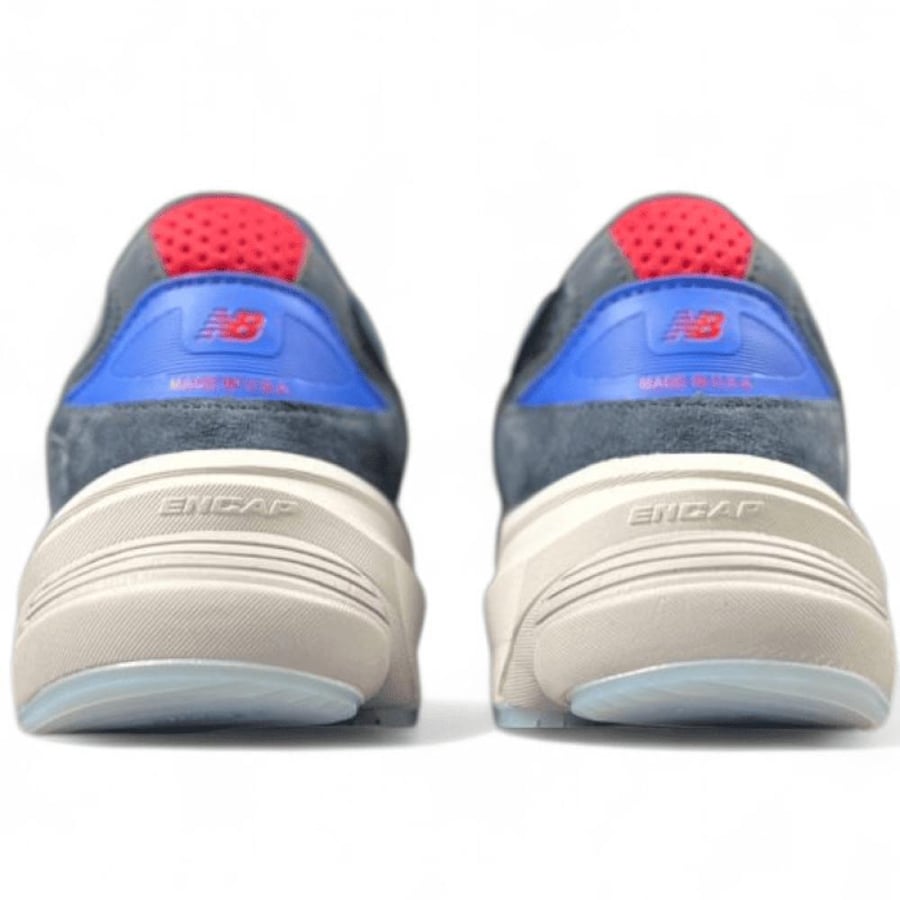 NEW BALANCE V6 990