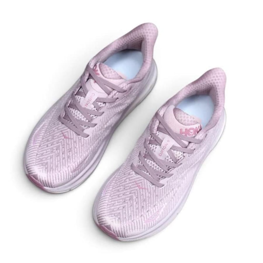 حذاء هوكا ون ون كليفتون 9 (HOKA ONE ONE Clifton 9) وردي فاتح نسائي