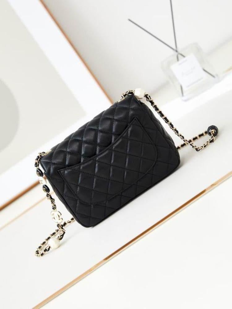 شنطة Chanel Mini Buckle