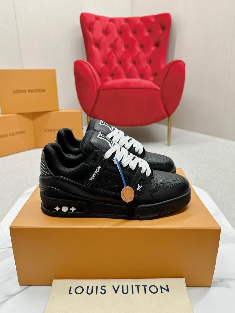 حذاء  Louis Vuitton