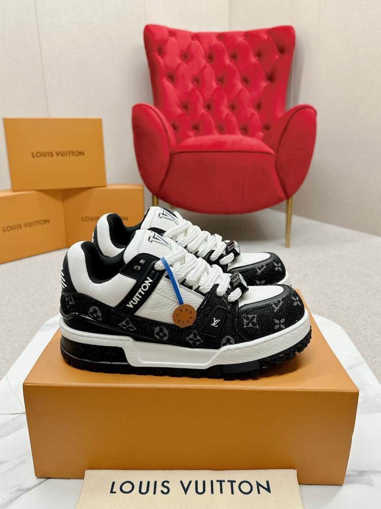 حذاء  Louis Vuitton