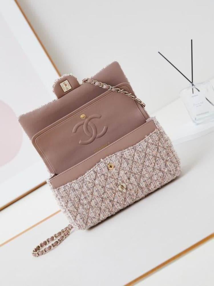 شنطة كلاسيك فلاب شانيل Chanel Classic Flap
