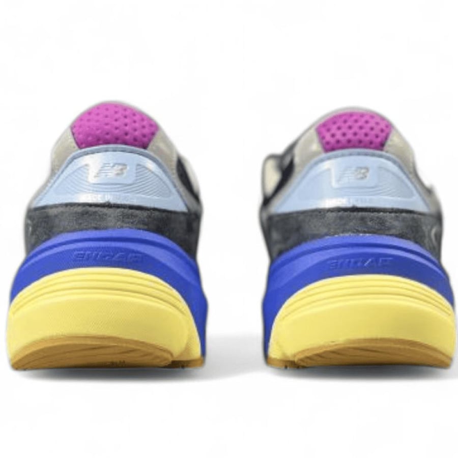 NEW BALANCE V6 990