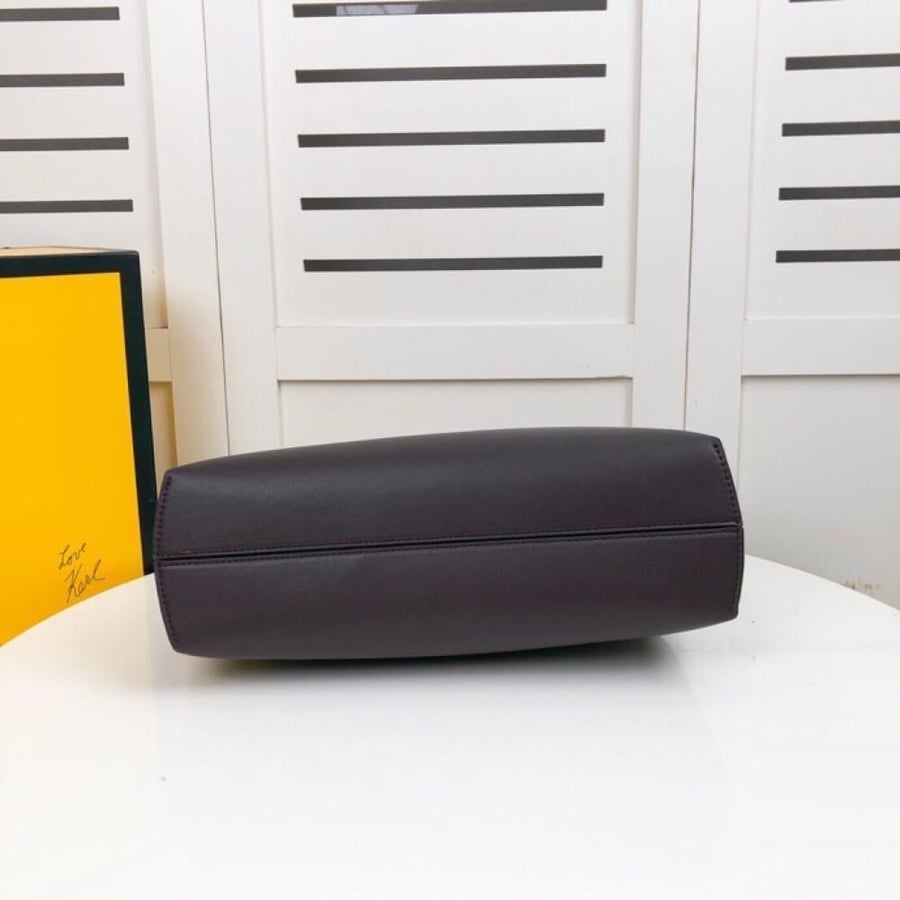 شنطة فيندي Fendi First