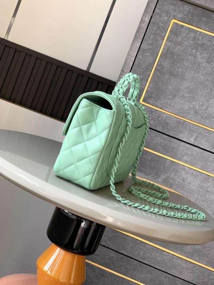 شنطة Chanel Mini Buckle