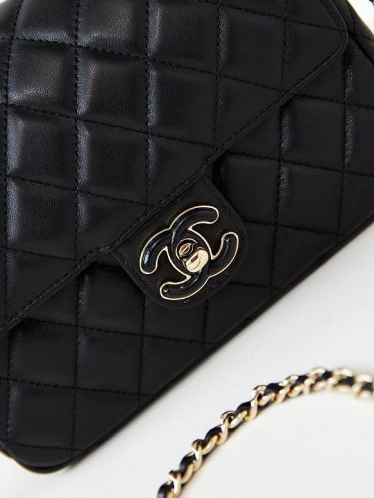 شنطة Chanel Mini Buckle