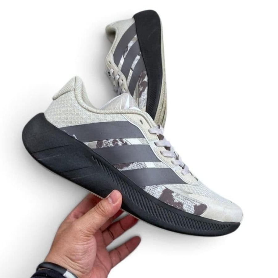 حذاء اديداس هايبربوست إيدج  Adidas Hyperboost Edg بيج مع رمادي للجنسين
