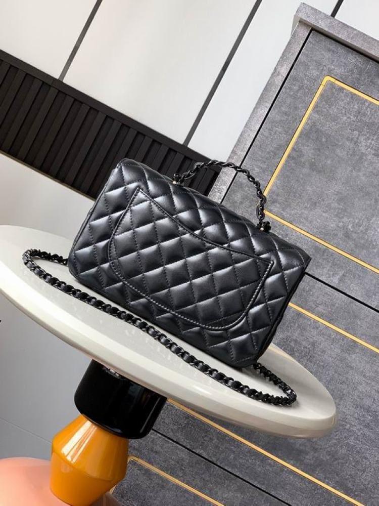 شنطة Chanel Mini Buckle
