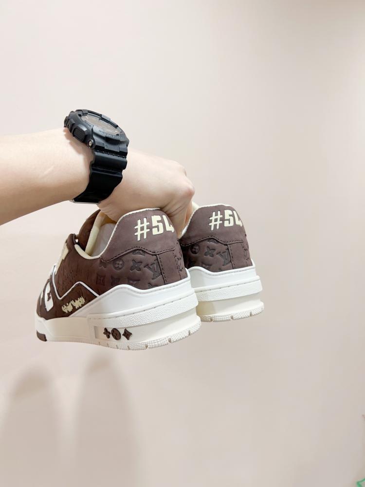 حذاء Louis Vuitton