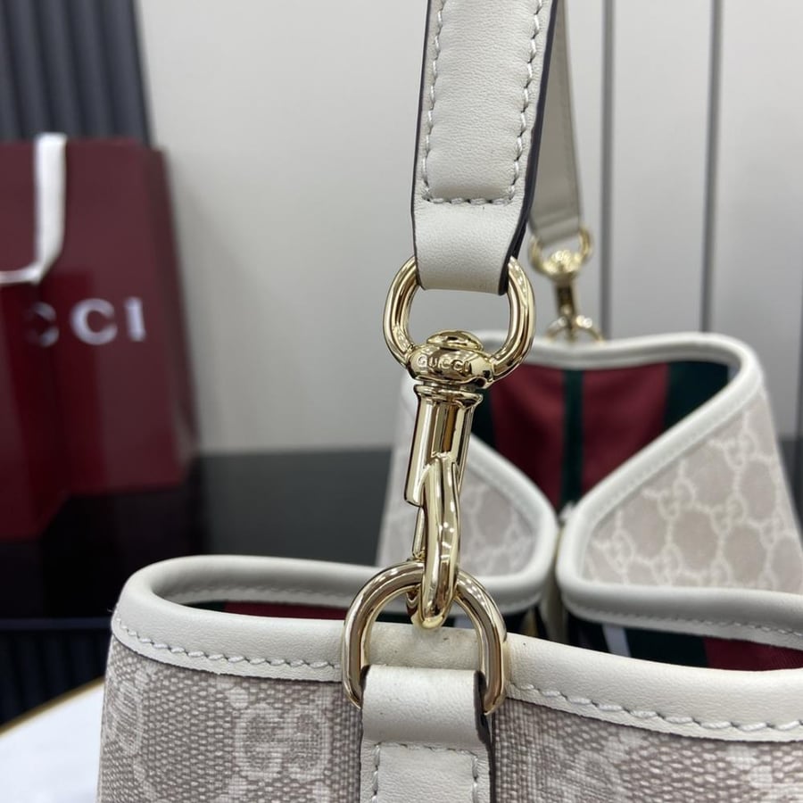 شنطة جوتشي ميني باكت GUCCI mini bucket bag