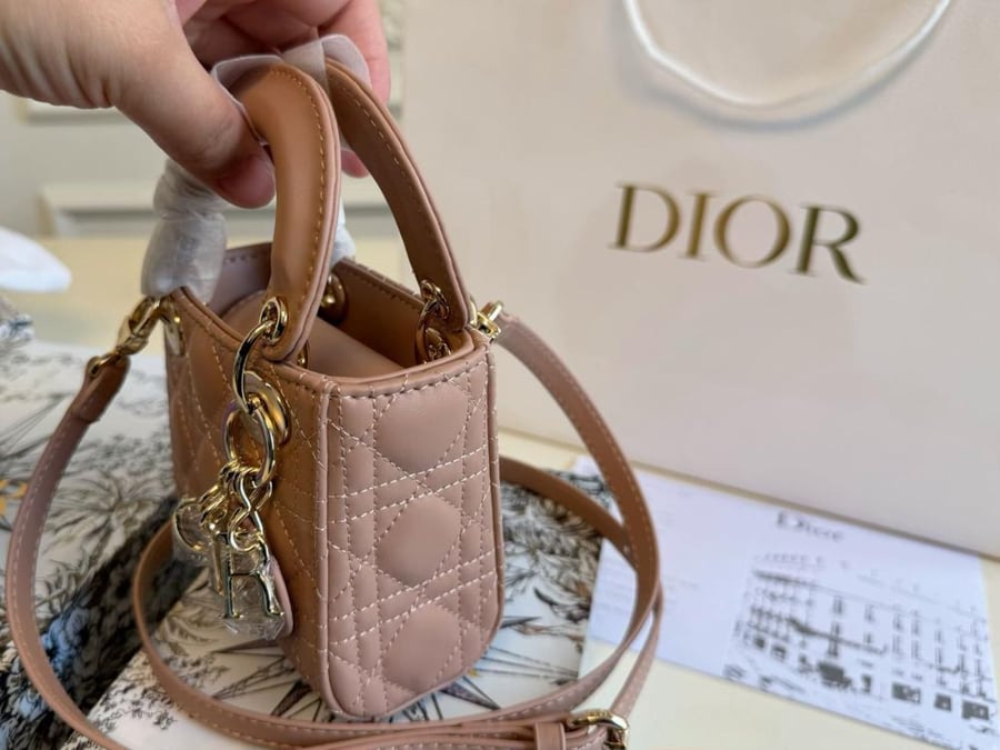شنطة ليدي ديور Lady Dior