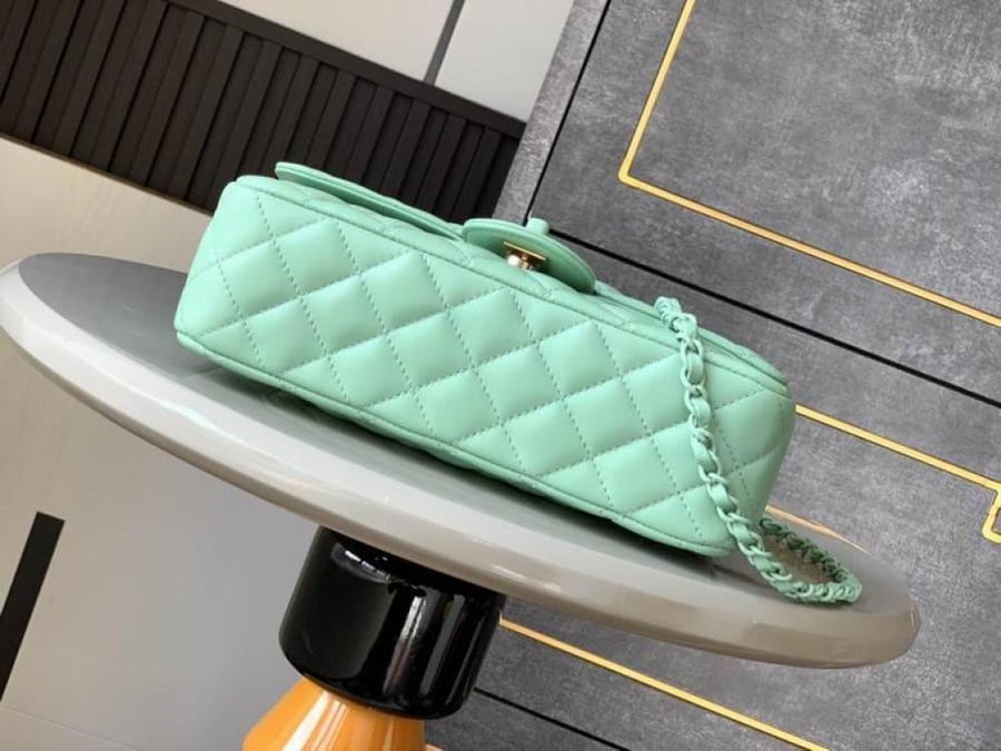 شنطة Chanel Mini Buckle