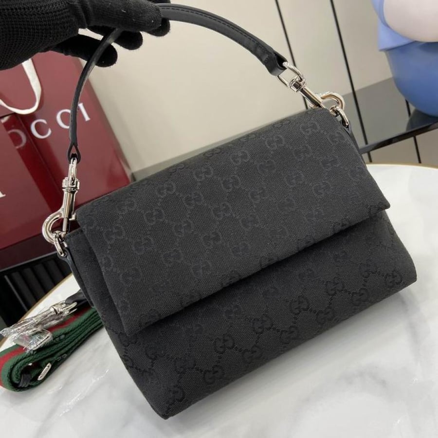 شنطة كروس بودي Gucci Crossbody