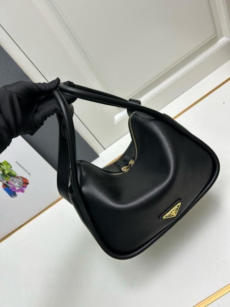 شنطة برادا دارلينج Prada Darling