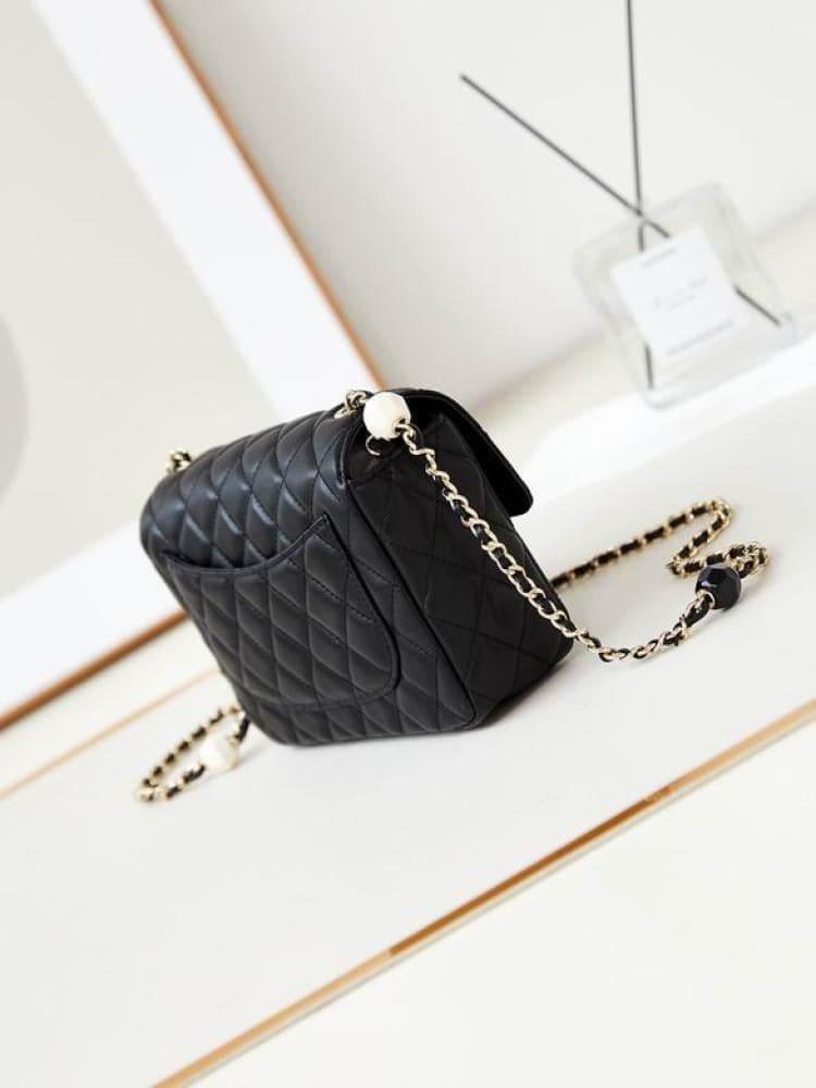 شنطة Chanel Mini Buckle