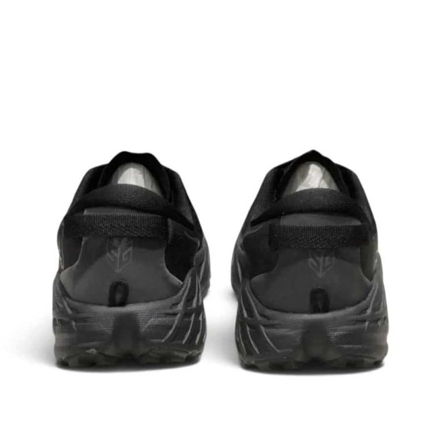حذاء هوكا سبيدجوت 7 (Hoka Speedgoat 7 ) اسود للجنسين