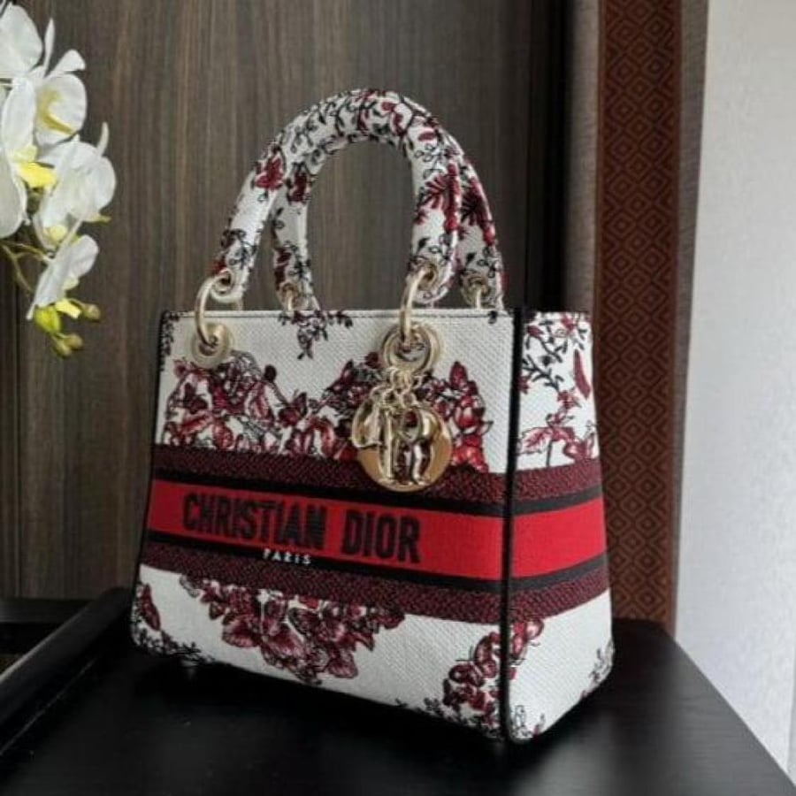 شنطة كريستيان ديور Christian Dior