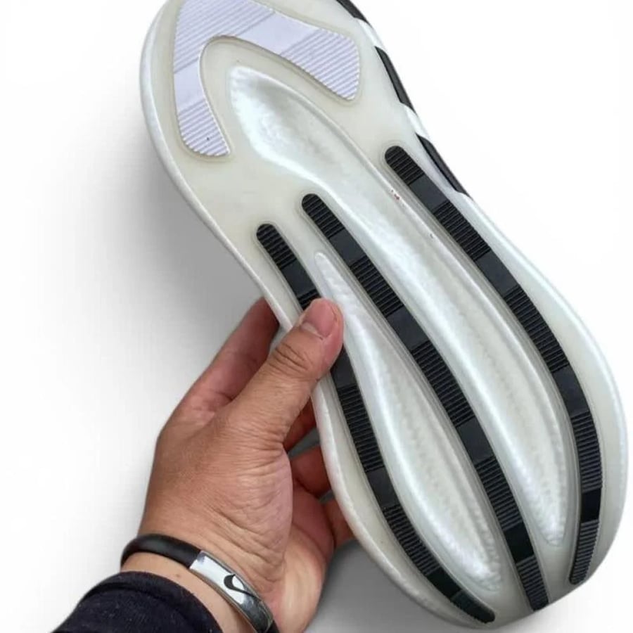 حذاء اديداس هايبربوست إيدج Adidas Hyperboost Edg اسود مع برتقالي للجنسين