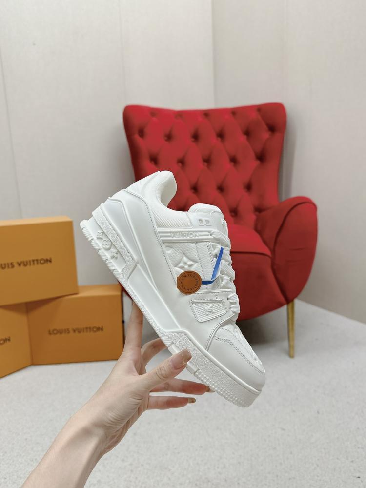 حذاء Louis Vuitton