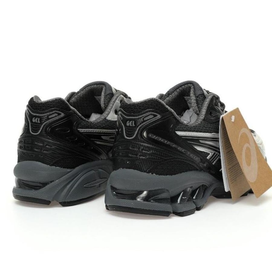 Asics GEL-Kayano 14