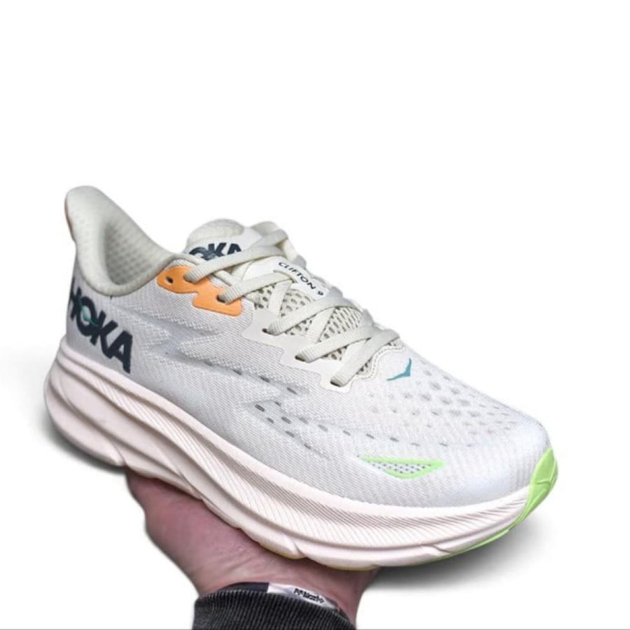 حذاء هوكا ون ون كليفتون 9 (HOKA ONE ONE Clifton 9) اوف وايت نسائي
