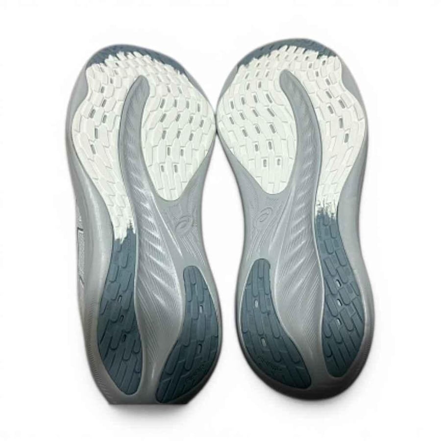 جل نيمبوس Gel-Nimbus 26