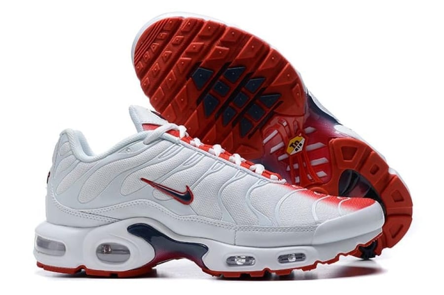 Nike Air Max PLUS