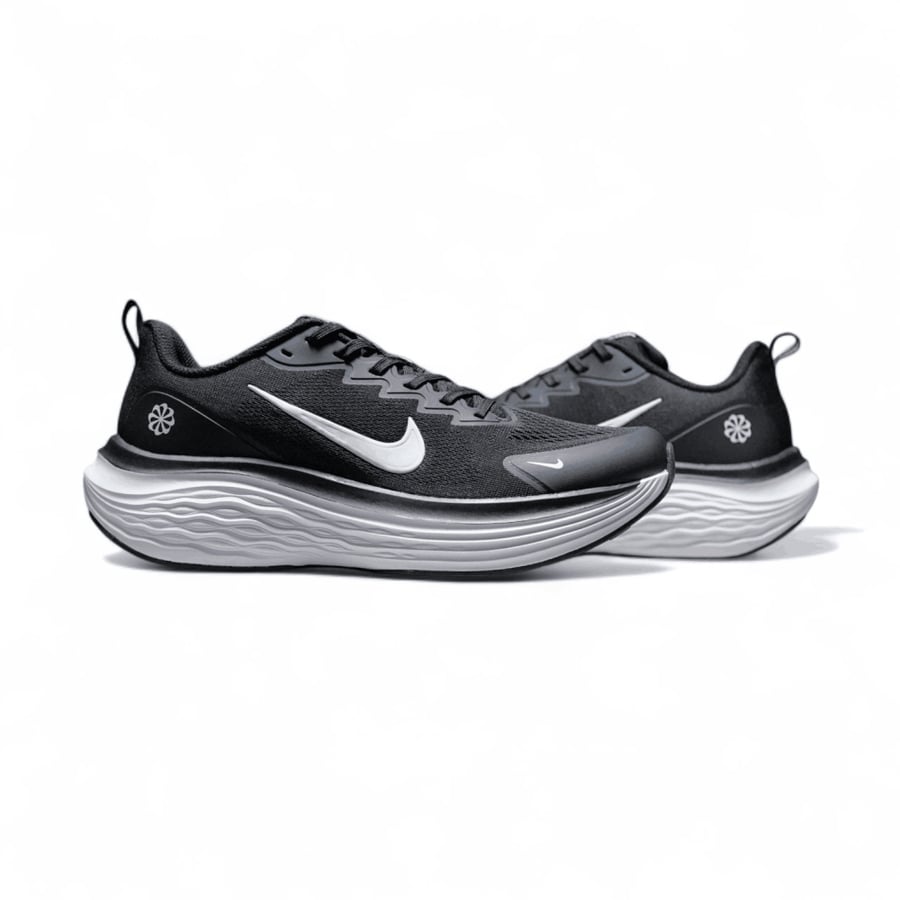 Nike Structure 26