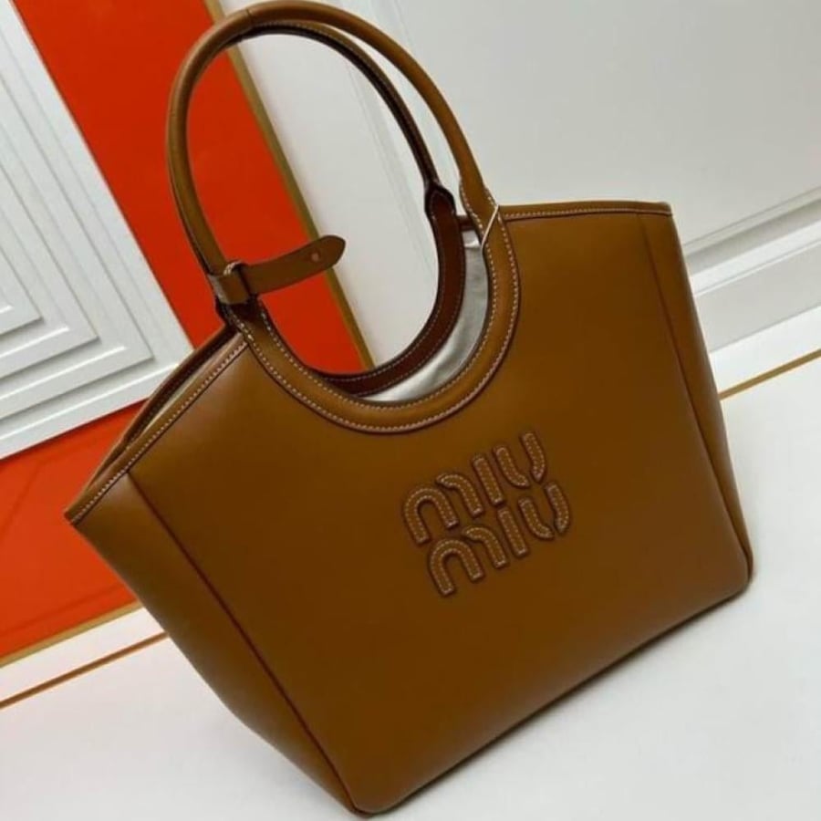 شنطة ميو ميو آيفي Miu Miu IVY