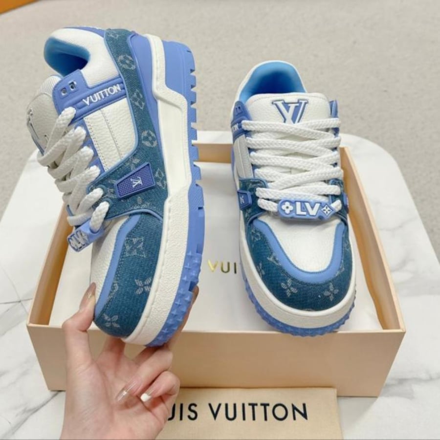 حذاء Louis Vuitton