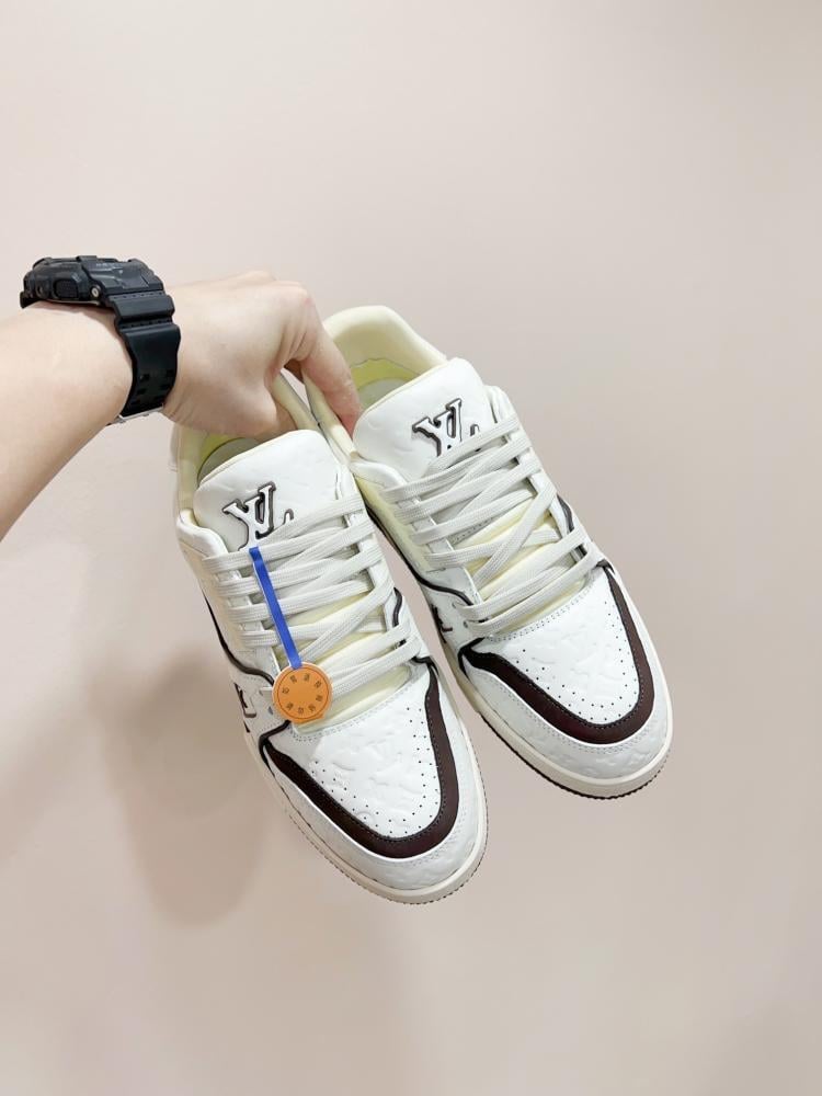 حذاء Louis Vuitton