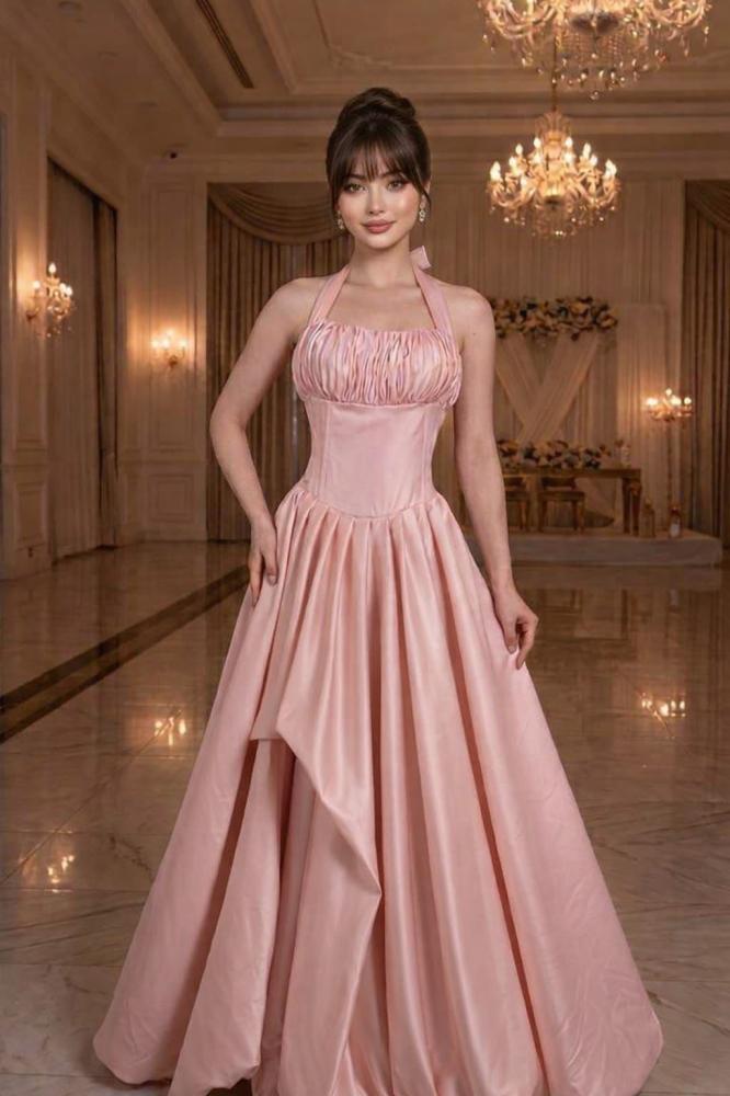 Luxurious evening dress in soft pink color