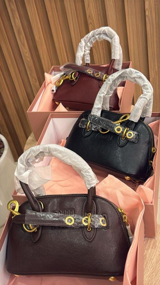 Miu Miu Venture Black