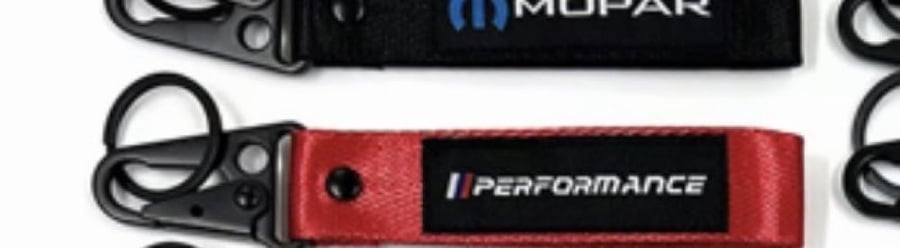 ميدالية مفاتيح BMW Performance