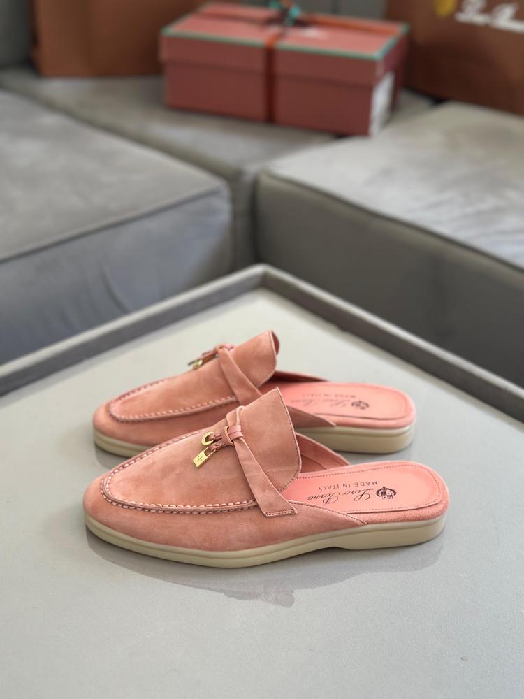 ماستر طبق الأصل Loropiana Slipper